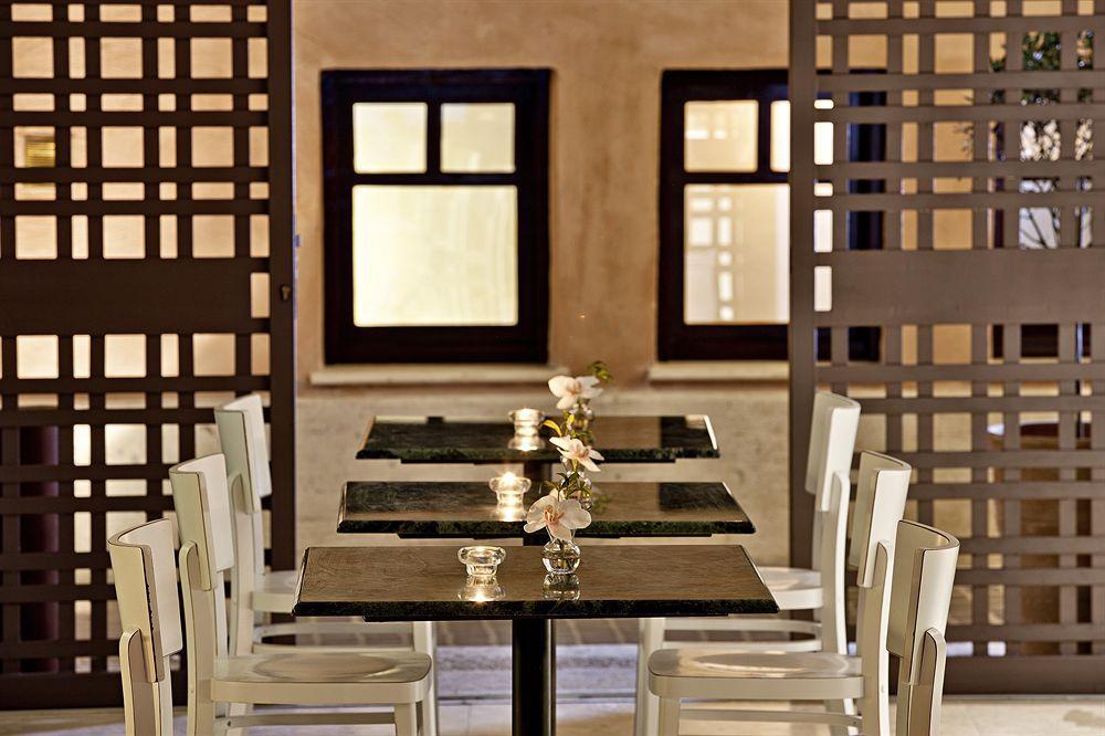 ホテル Palazzo Rimondi Boutique Agios Andonios  レストラン 写真