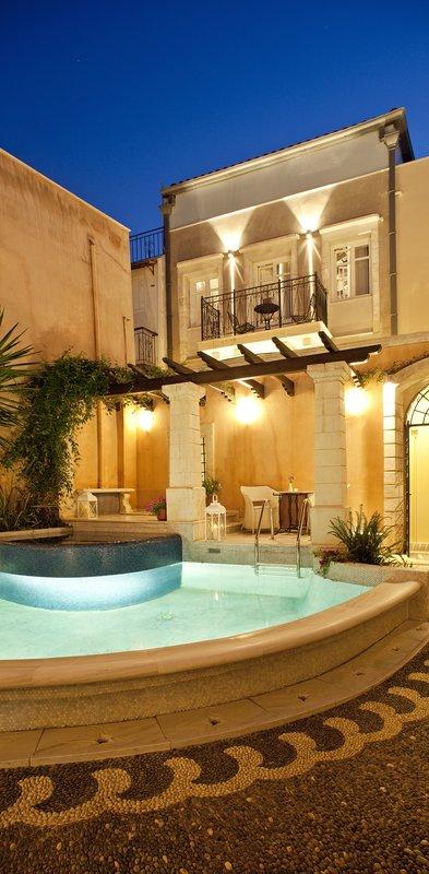 ホテル Palazzo Rimondi Boutique Agios Andonios  エクステリア 写真
